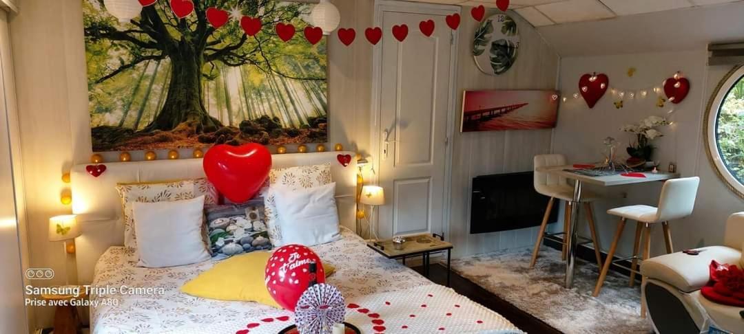 Peniche Morgane 2 Sas Les Betises Hotel Cambrai Luaran gambar