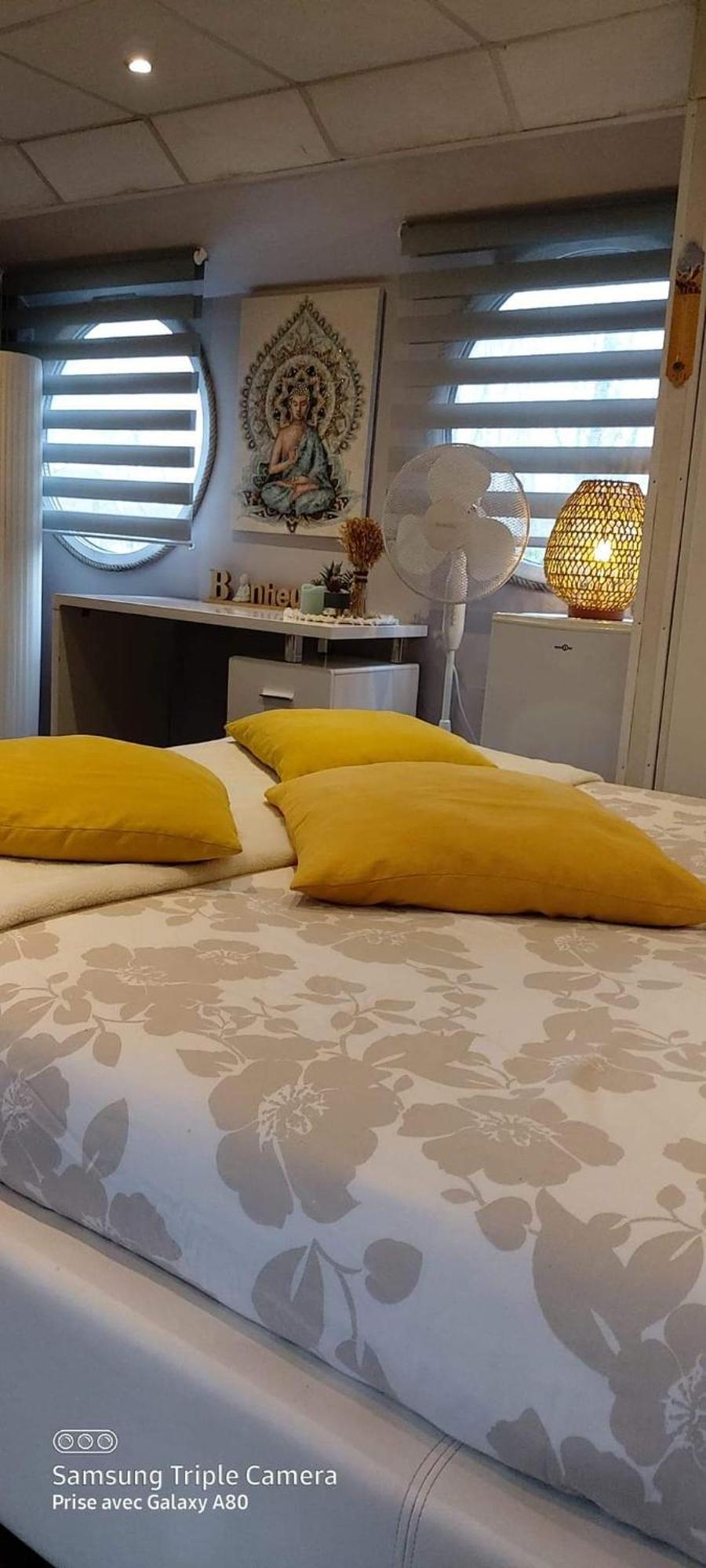 Peniche Morgane 2 Sas Les Betises Hotel Cambrai Luaran gambar